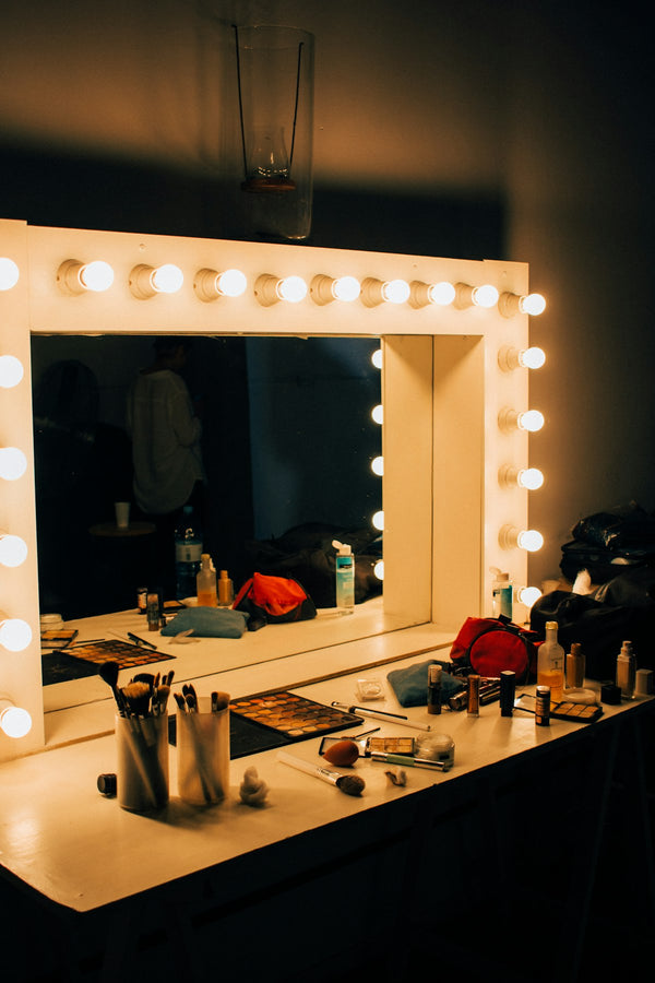 Vanity mirror with lights